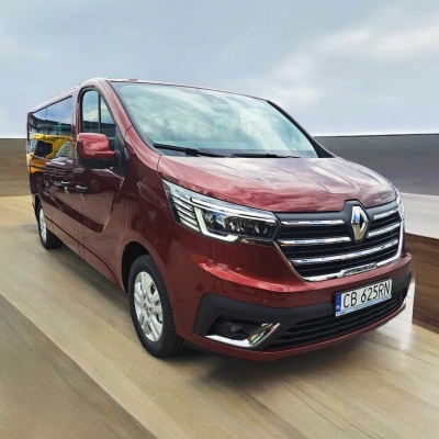 Renault Trafic 9 osobowy